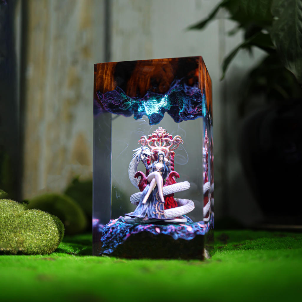 Boa Hancock One Piece Lamp - Image 2