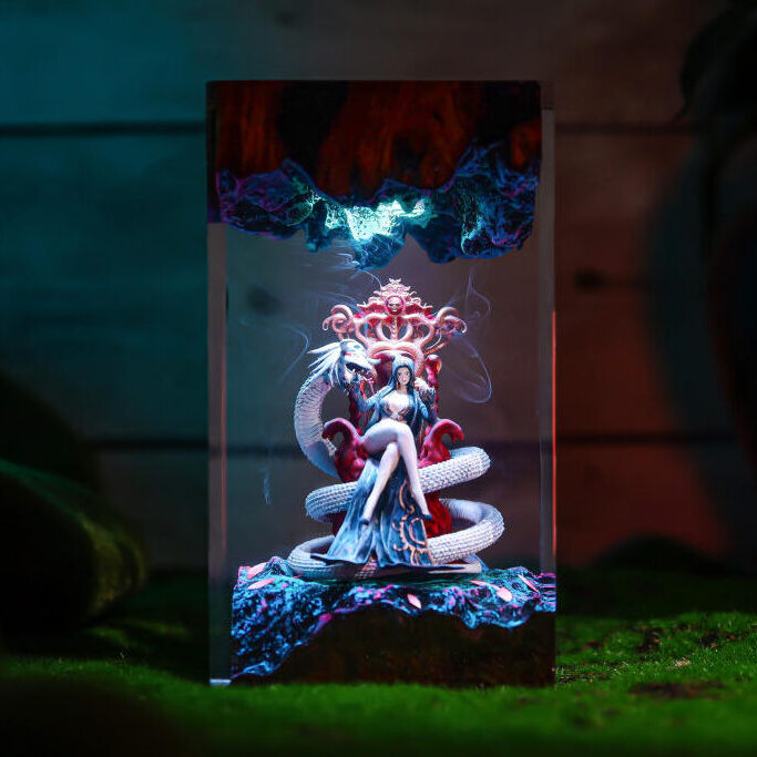 Boa Hancock One Piece Lamp