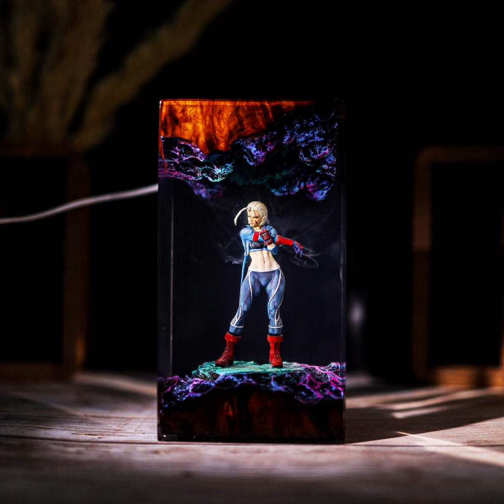Cammy Street Fighter Night Light - Image 9