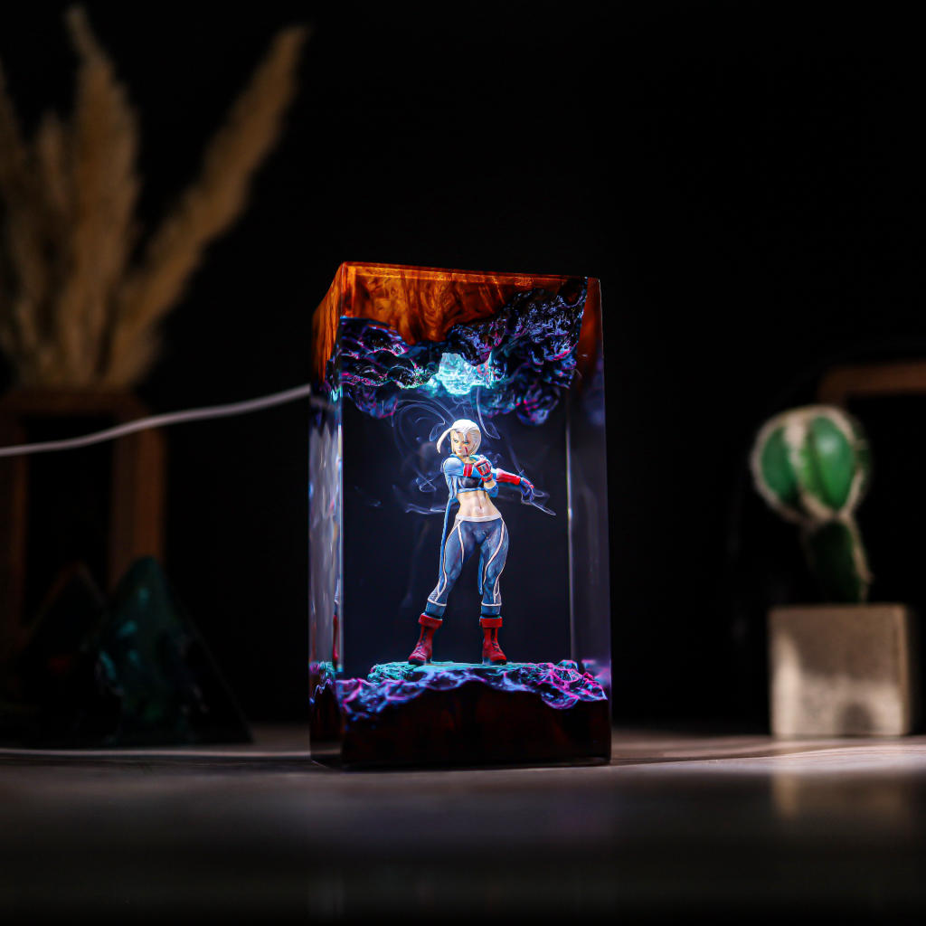 Cammy Street Fighter Night Light - Image 7