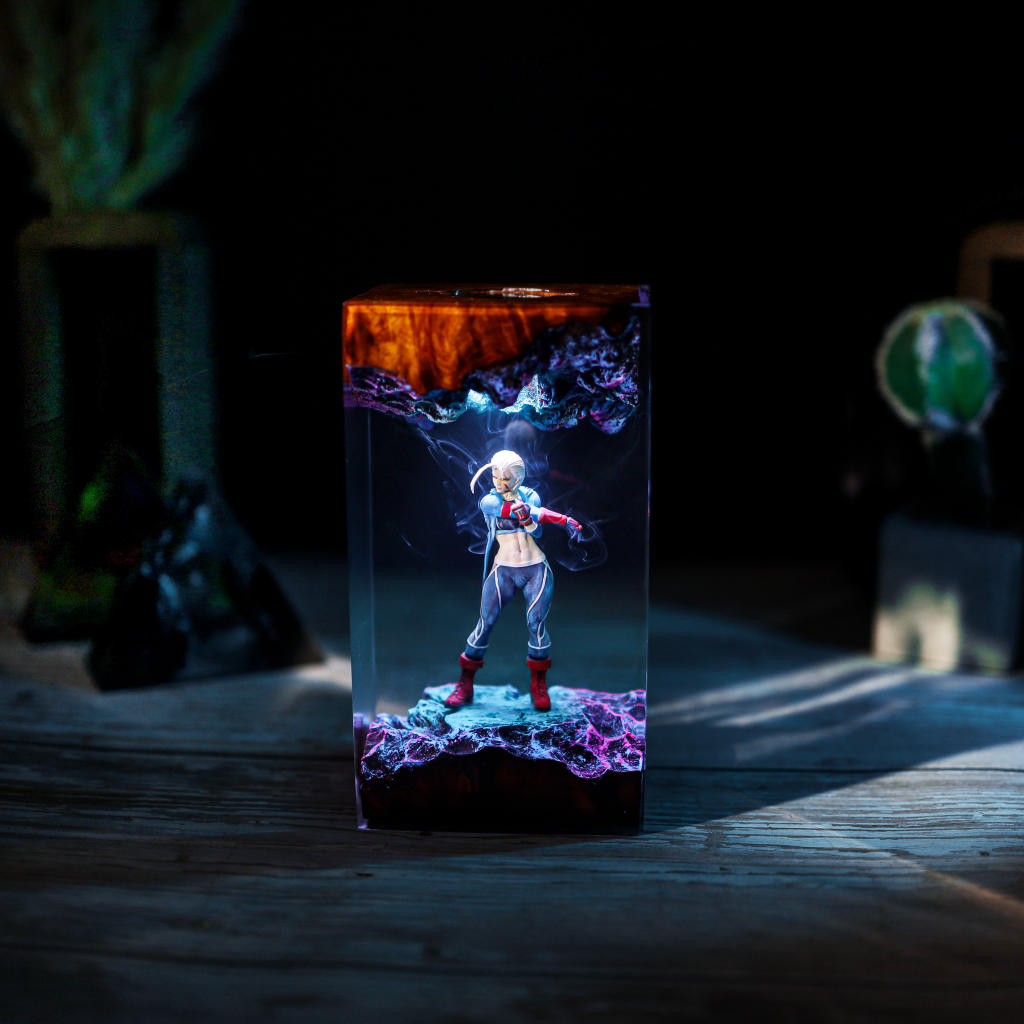 Cammy Street Fighter Night Light - Image 5