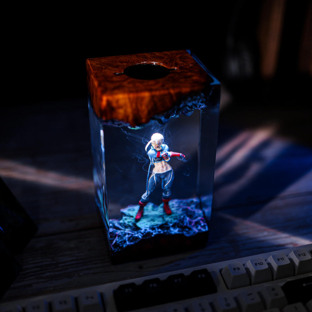 Cammy Street Fighter Night Light - Image 4