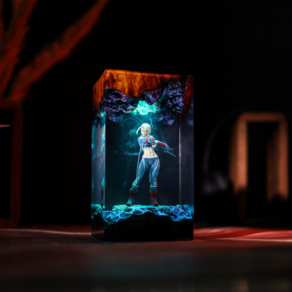 Cammy Street Fighter Night Light - Image 3