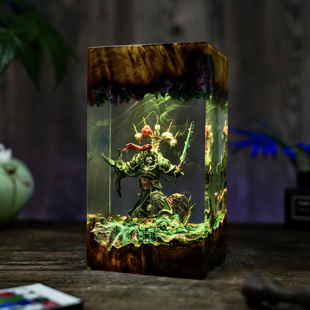 Chaos Space Marines Warhammer Lamp - Image 5