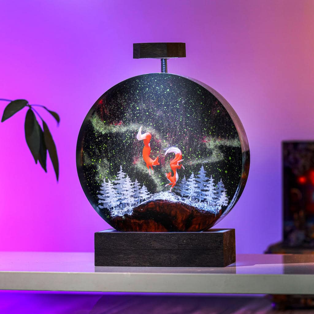 Circular Fox Resin Lamp - Image 7