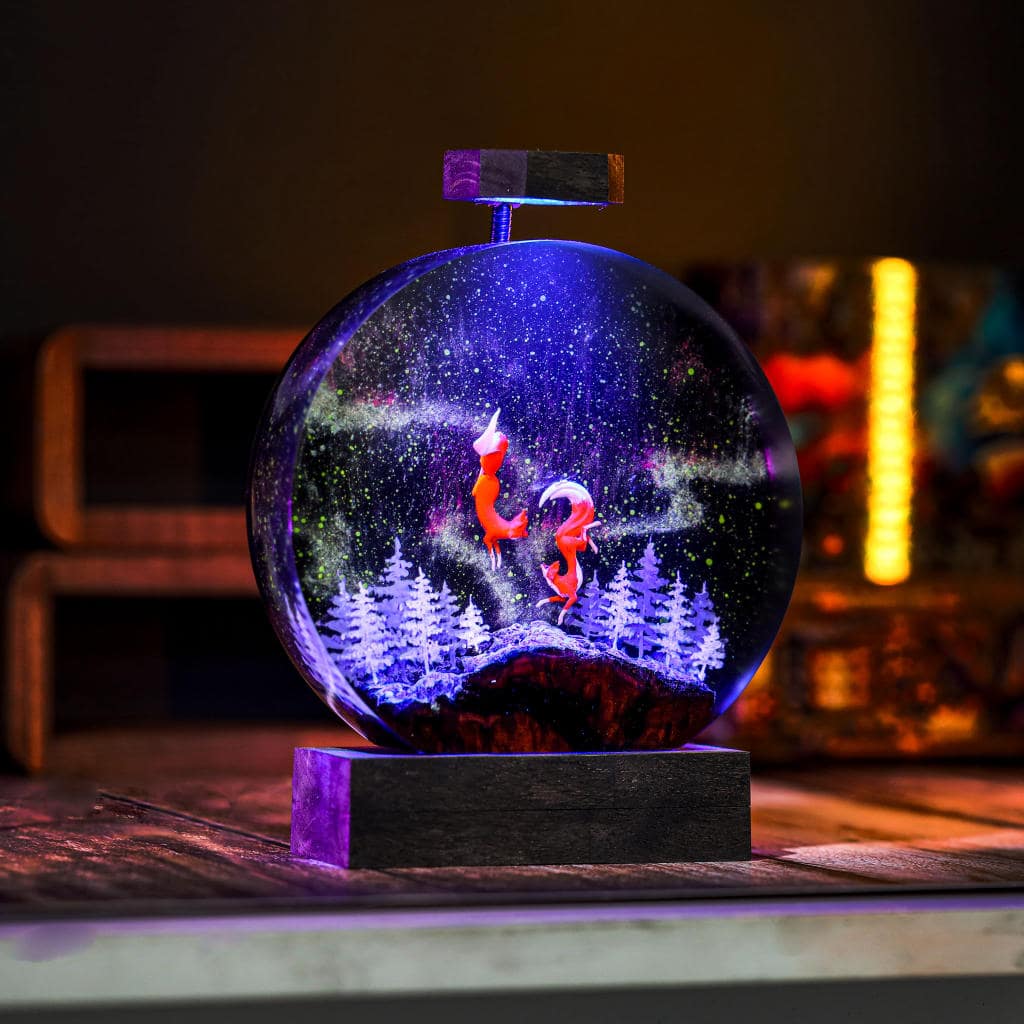 Circular Fox Resin Lamp - Image 4