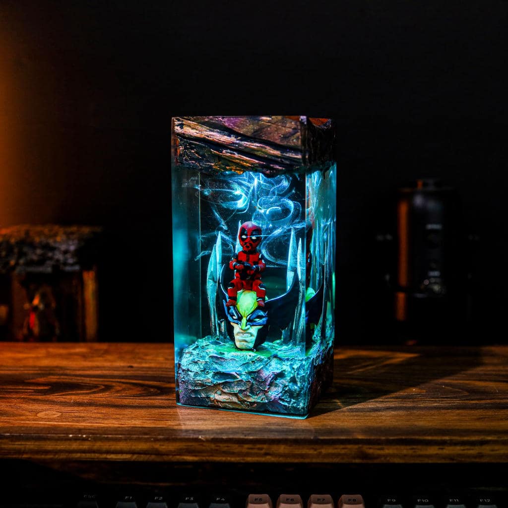 Deadpool VS Wolverine Night Light - Image 8