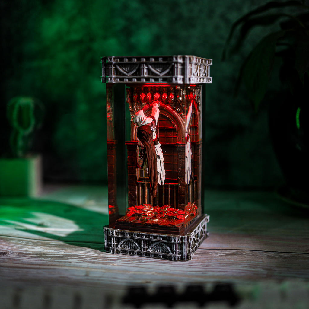 Ezio Auditore Assassin's Creed Lamp - Image 3