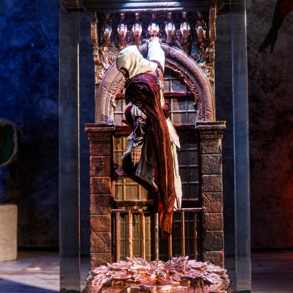 Ezio Auditore Assassin's Creed Lamp - Image 2