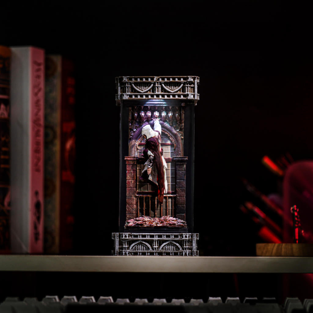 Ezio Auditore Assassin's Creed Lamp - Image 12