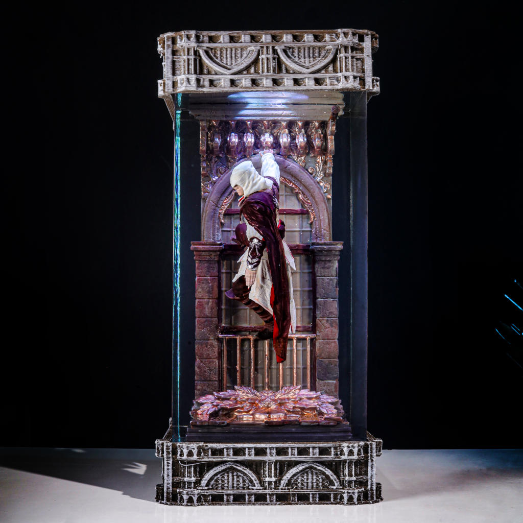 Ezio Auditore Assassin's Creed Lamp - Image 8