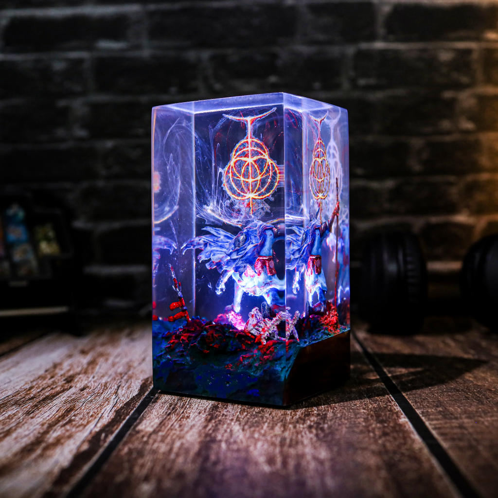 Medieval Knight Kneeling Lamp Ver 2 - Image 6