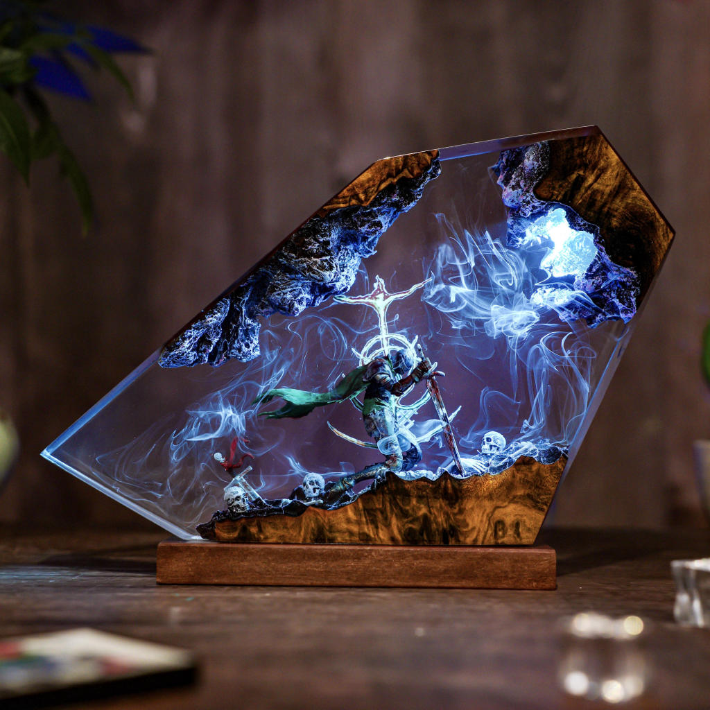 Medieval Knight Kneeling Lamp Ver 3 - Image 5