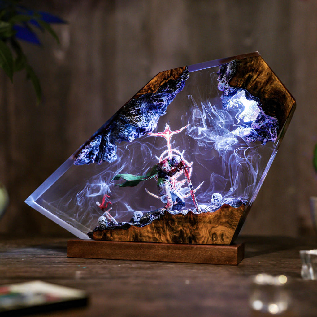 Medieval Knight Kneeling Lamp Ver 3 - Image 8
