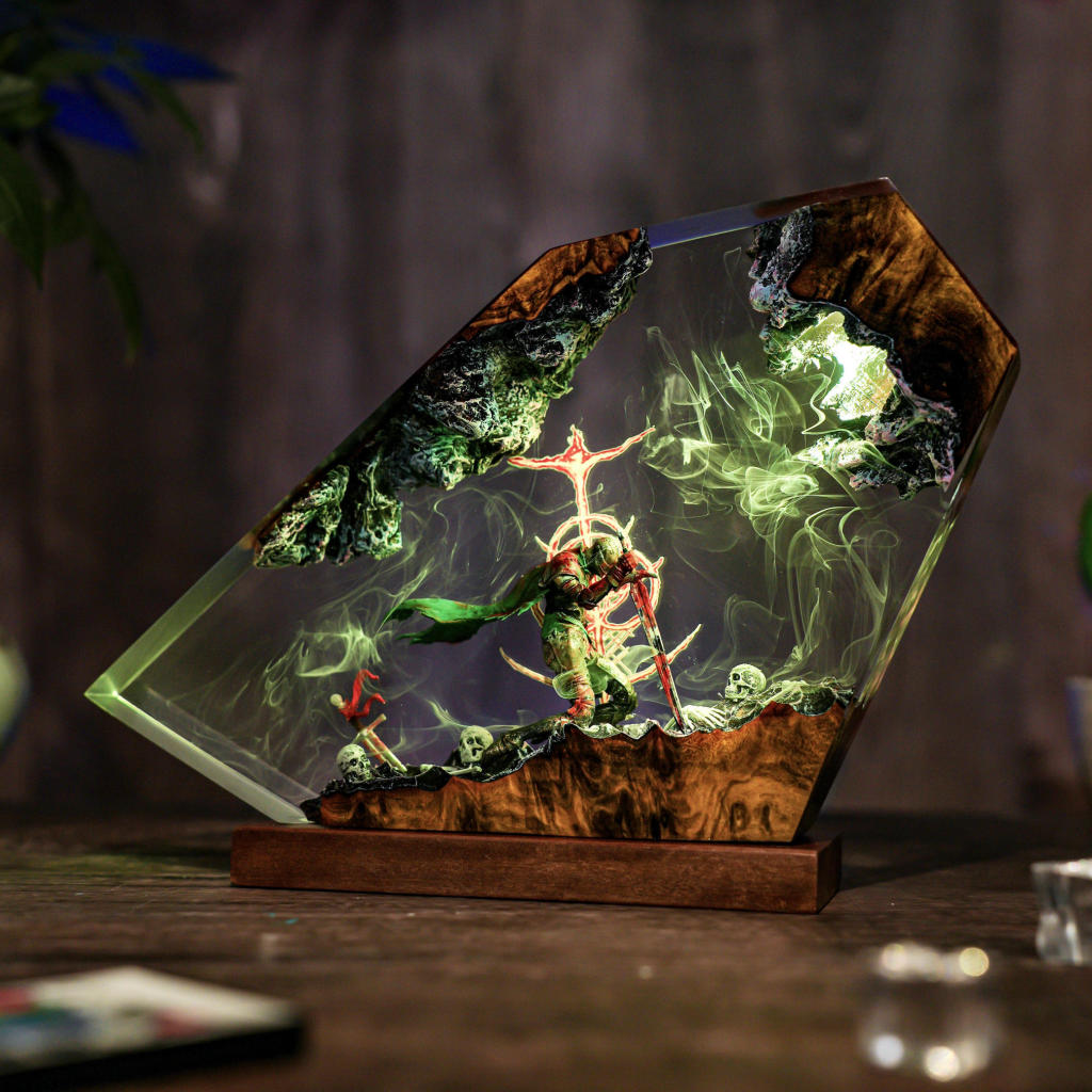 Medieval Knight Kneeling Lamp Ver 3 - Image 9