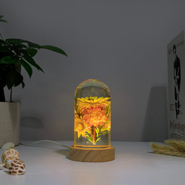 Strawflowers Epoxy lamp - Image 2