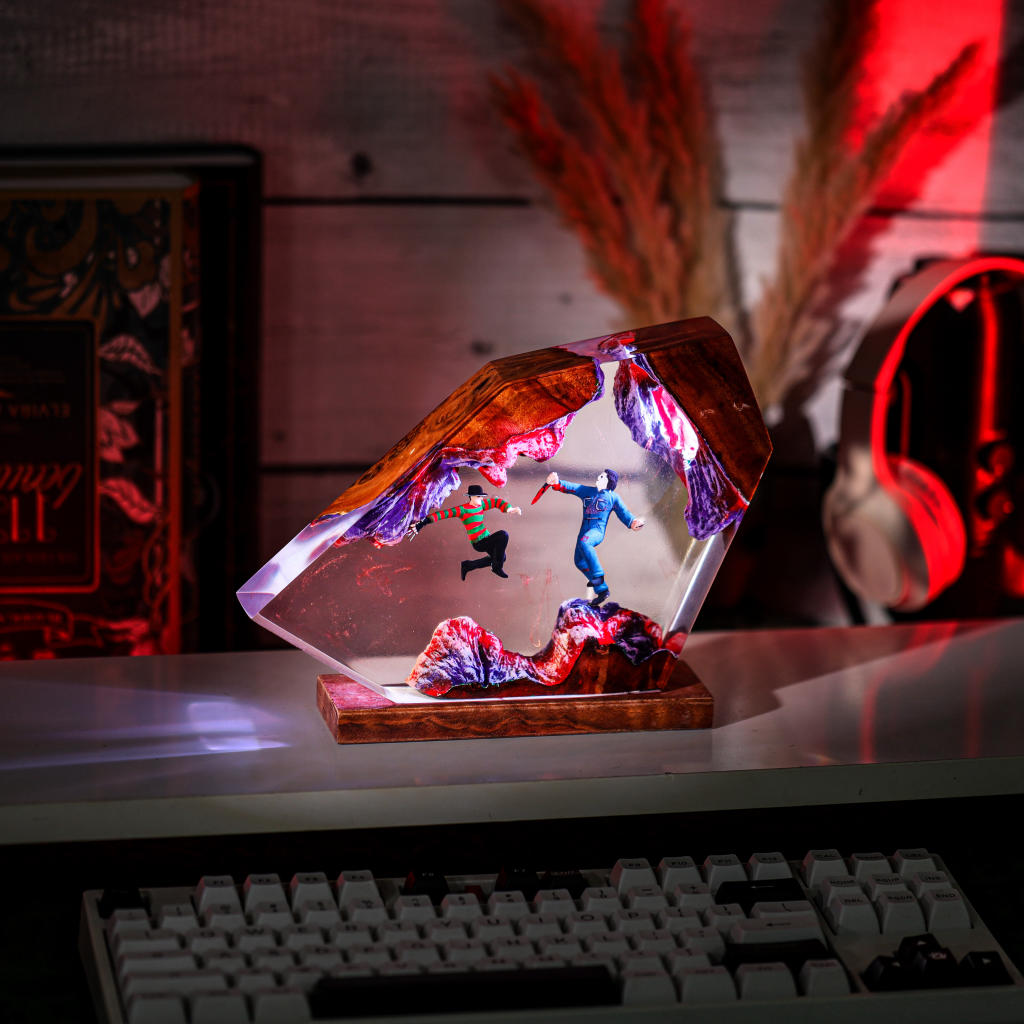 Freddy vs Michael Night Light - Image 3