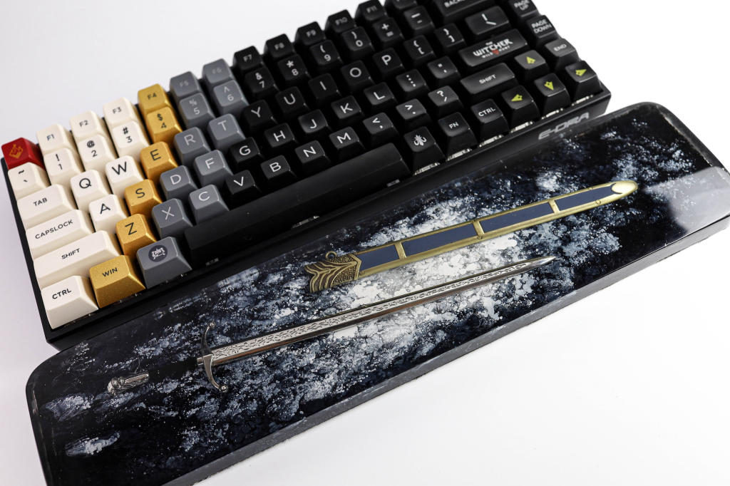 Game of Thrones Resin Wrist Rest - Image 3