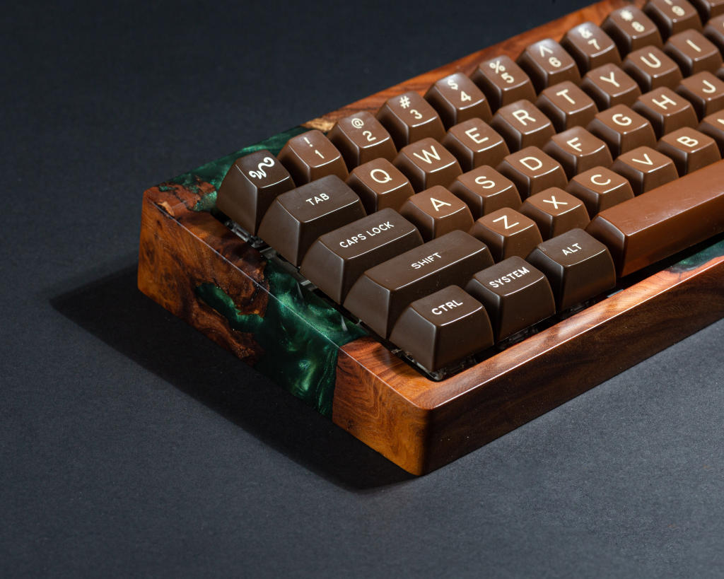 Green Resin and Wood Keyboard Case - Image 5