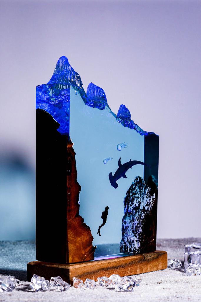 Hammerhead shark and diver Night Light - Image 5