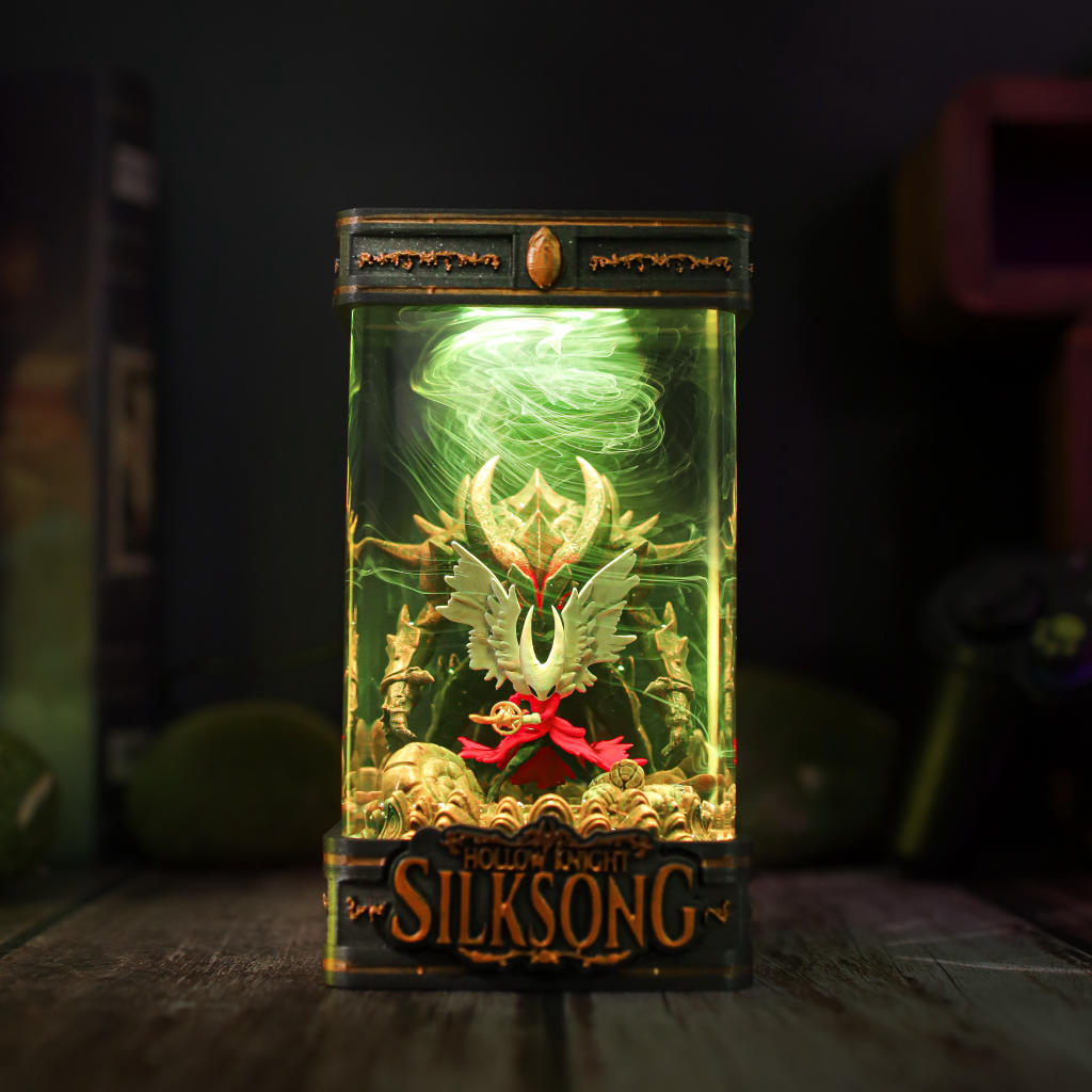 Hornet Battle Hollow Knight Silksong Diorama Lamp - Image 6