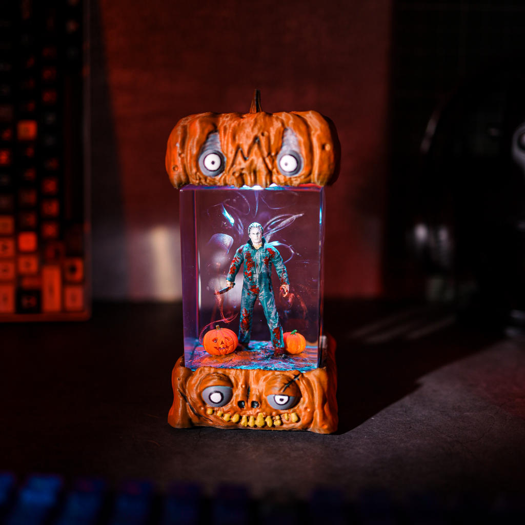 Jason Voorhees Friday the 13th Halloween Pumpkin Lamp - Image 2
