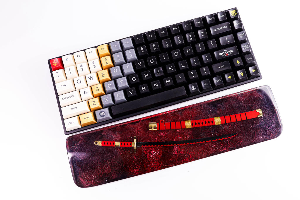 Red Katana Resin Wrist Rest - Image 8