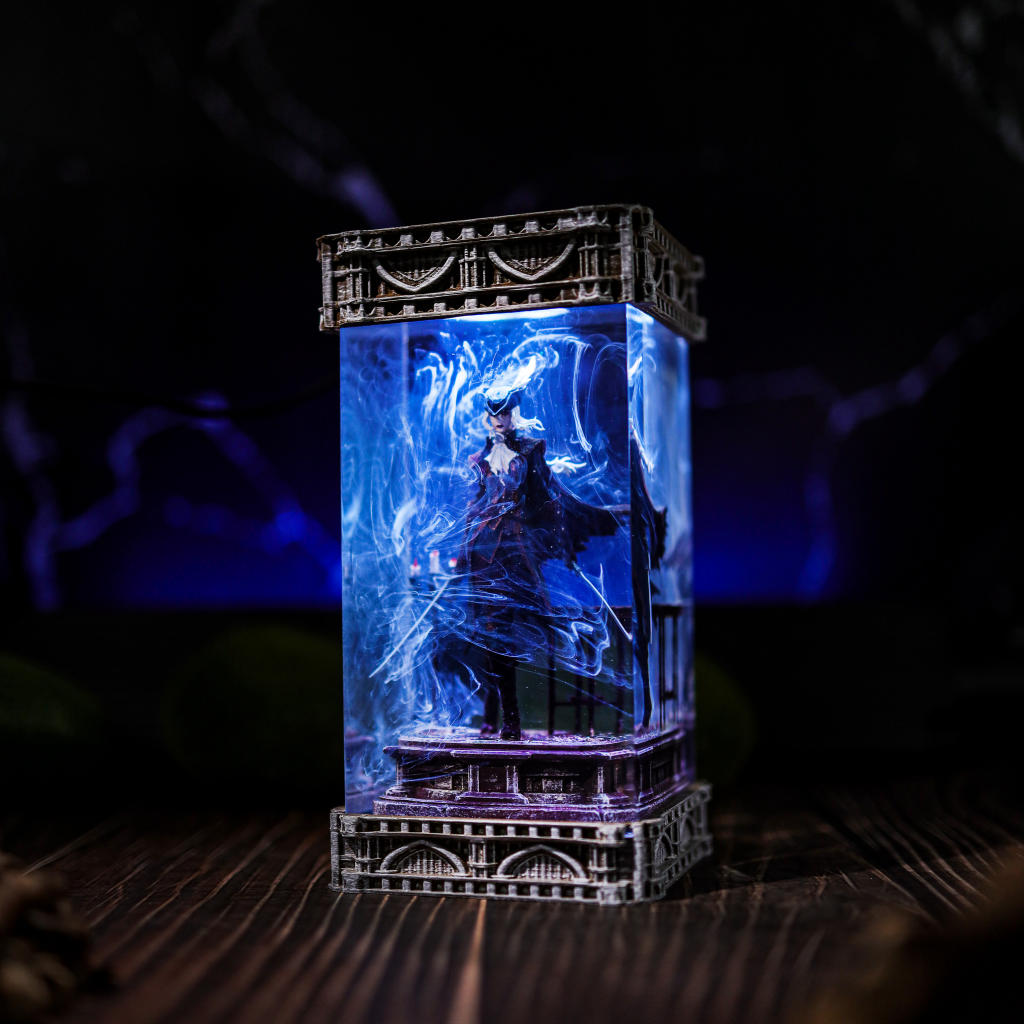Lady Maria Bloodborne Lamp - Image 4