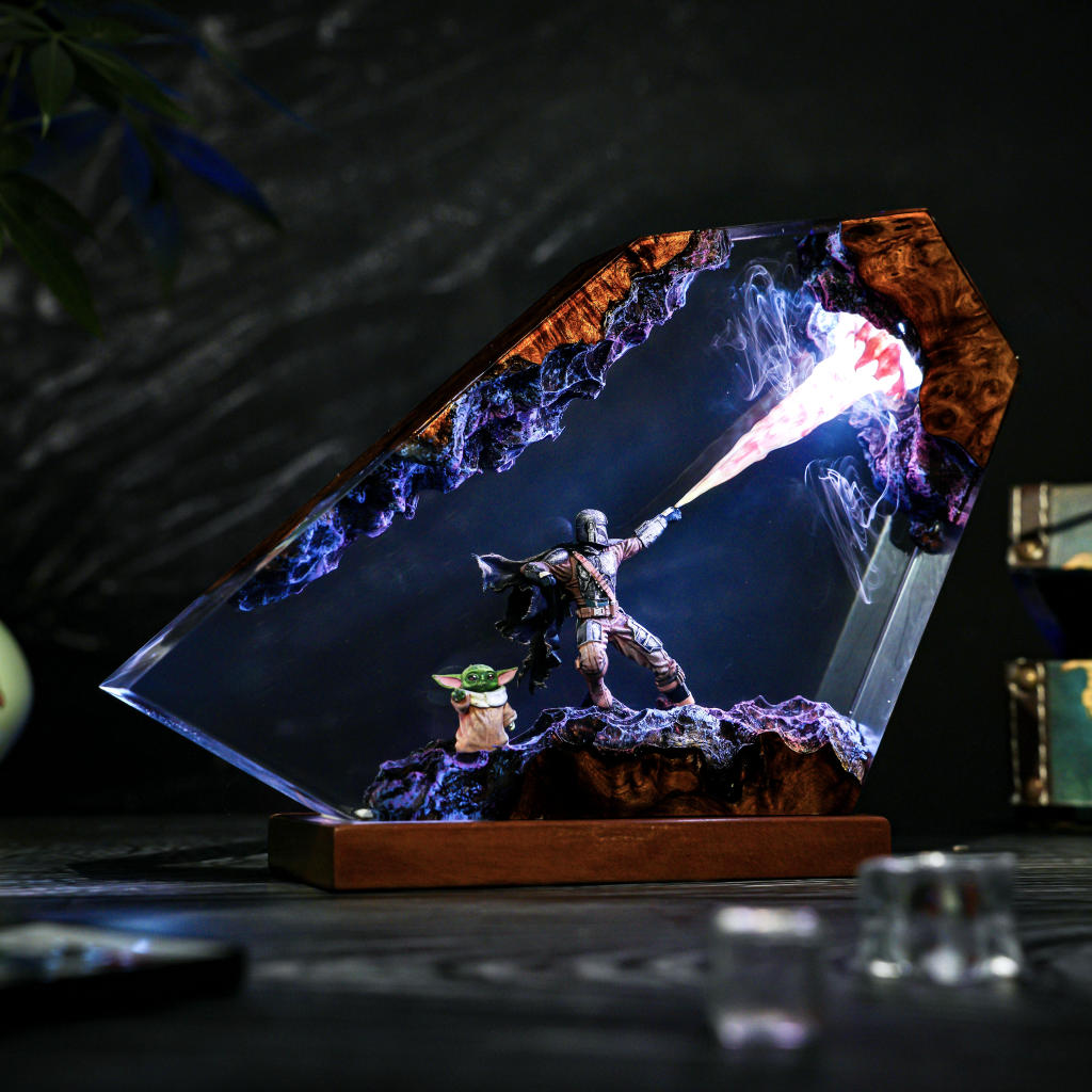 Mandalorian Star Wars Lamp - Image 7