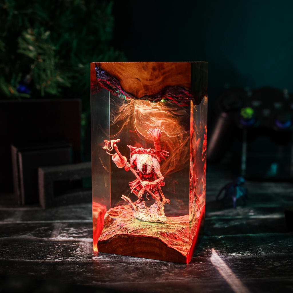 Monoco Clair Obscur Expedition 33 Lamp - Image 7