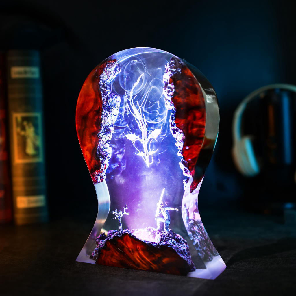 Noctis vs Leviathan Final Fantasy Headphone Stand - Image 12