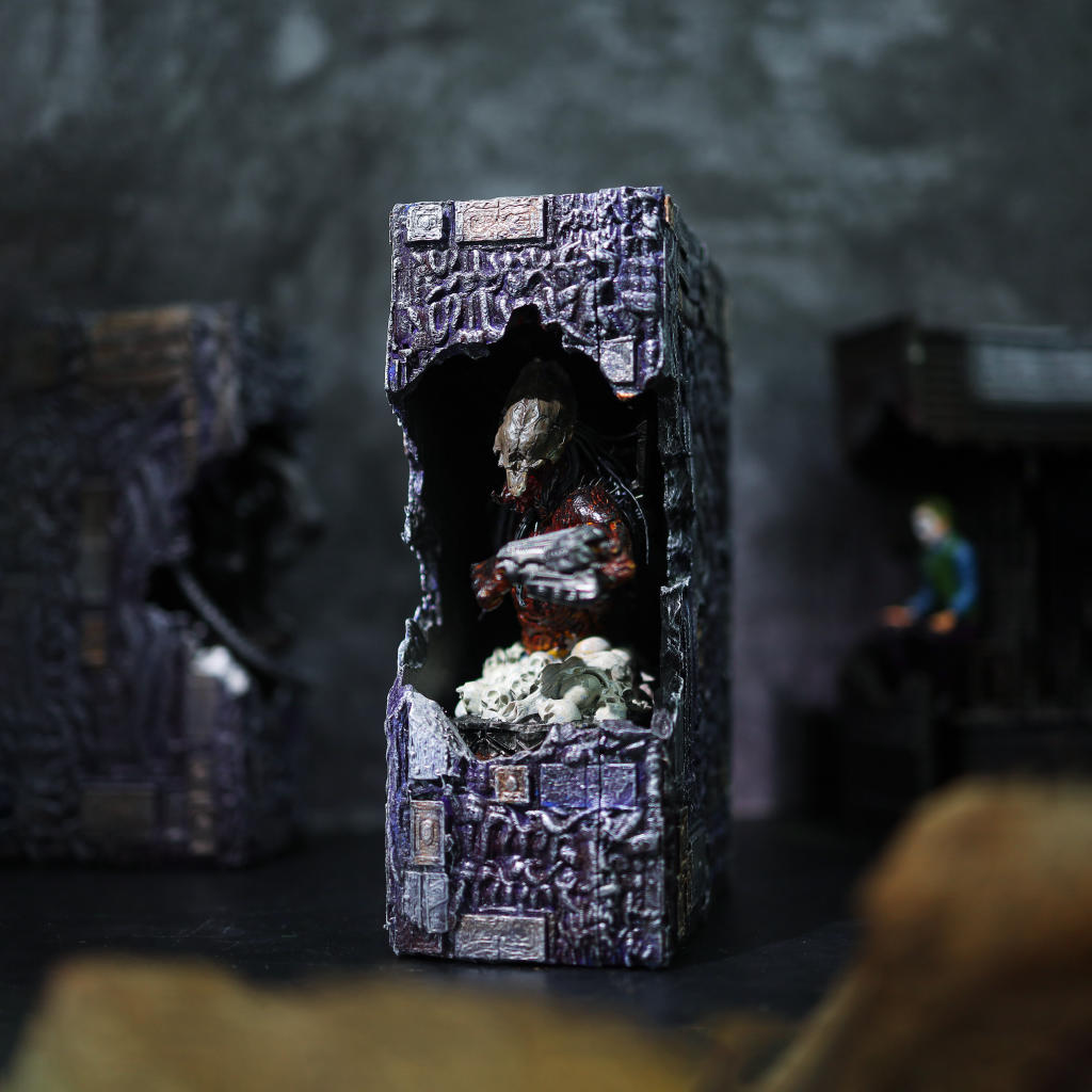Predator Book Nook - Image 8