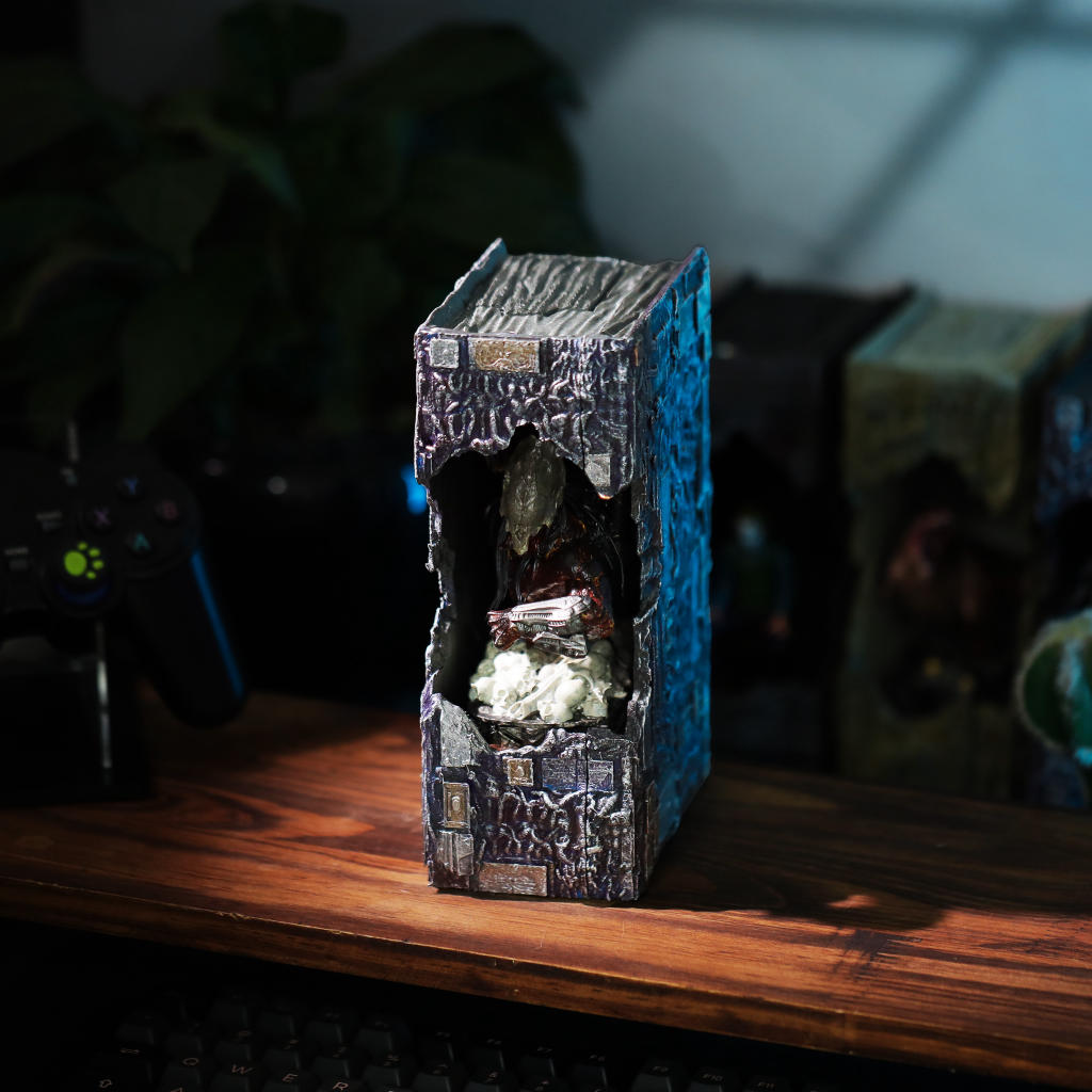 Predator Book Nook - Image 10