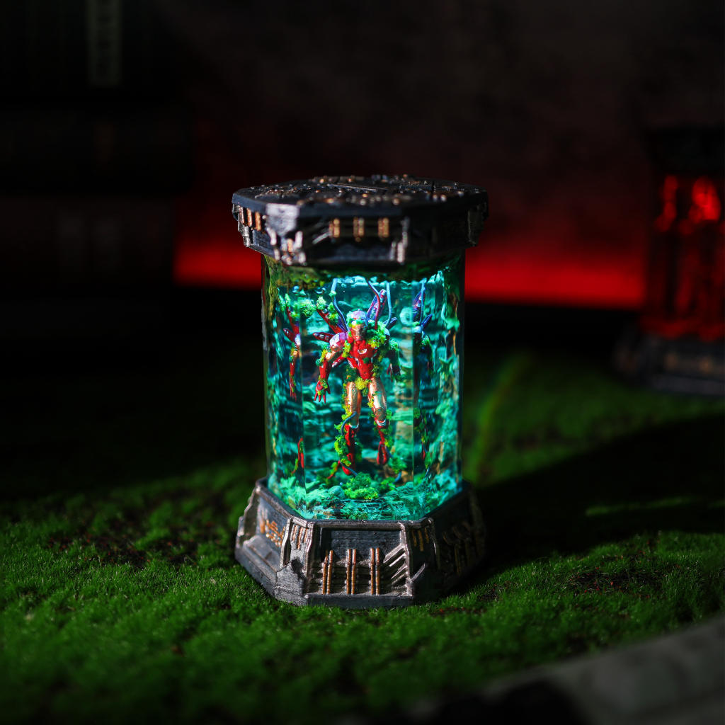 Rusted Iron Man Chamber Lamp - Image 6