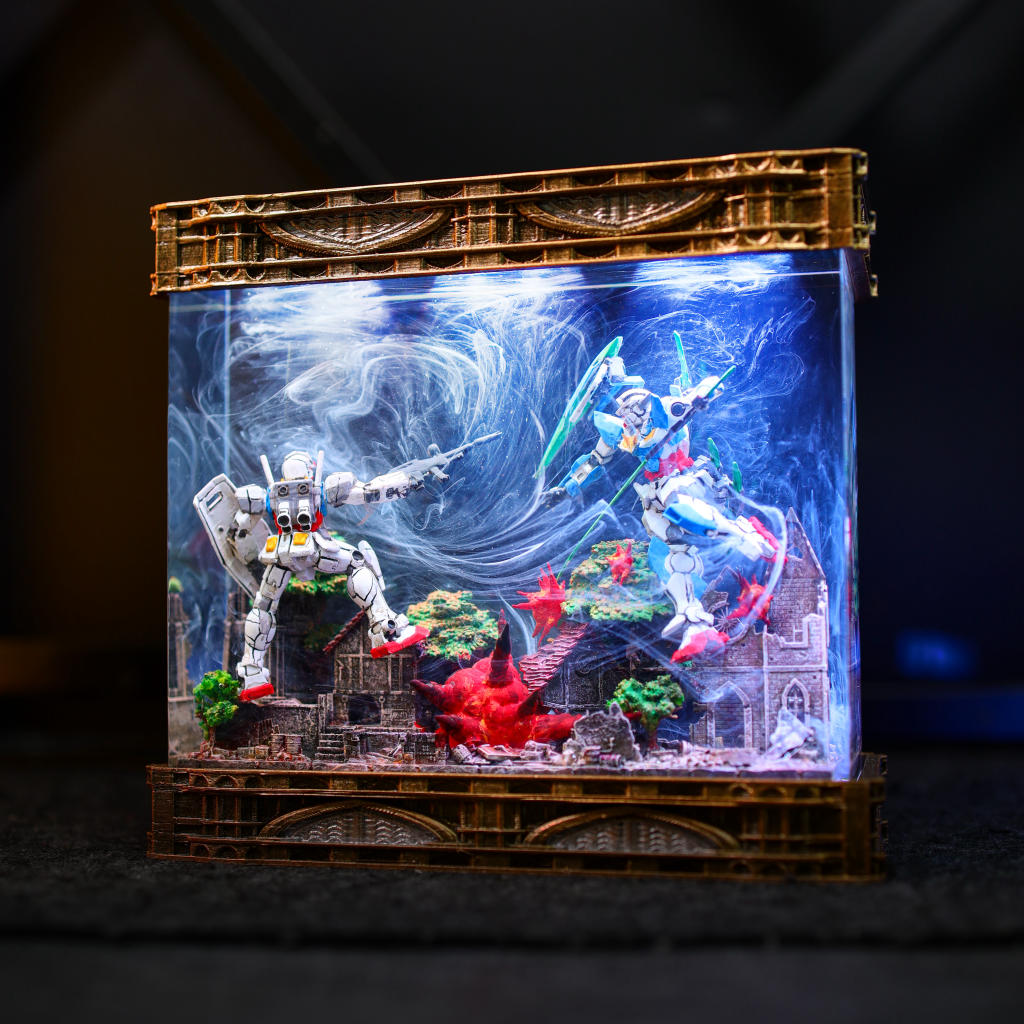 RX-78-2 Gundam Battle Diorama Lamp - Image 14
