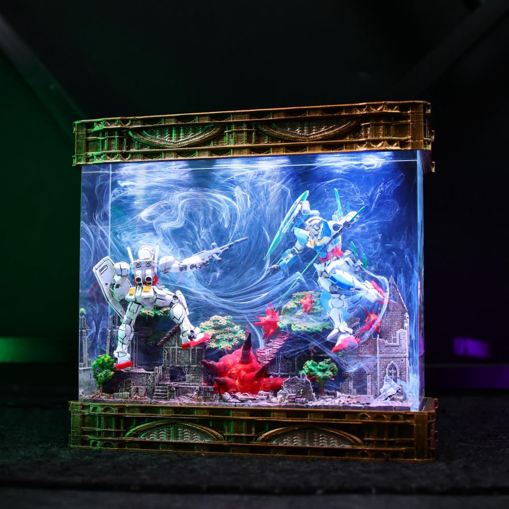 RX-78-2 Gundam Battle Diorama Lamp - Image 13