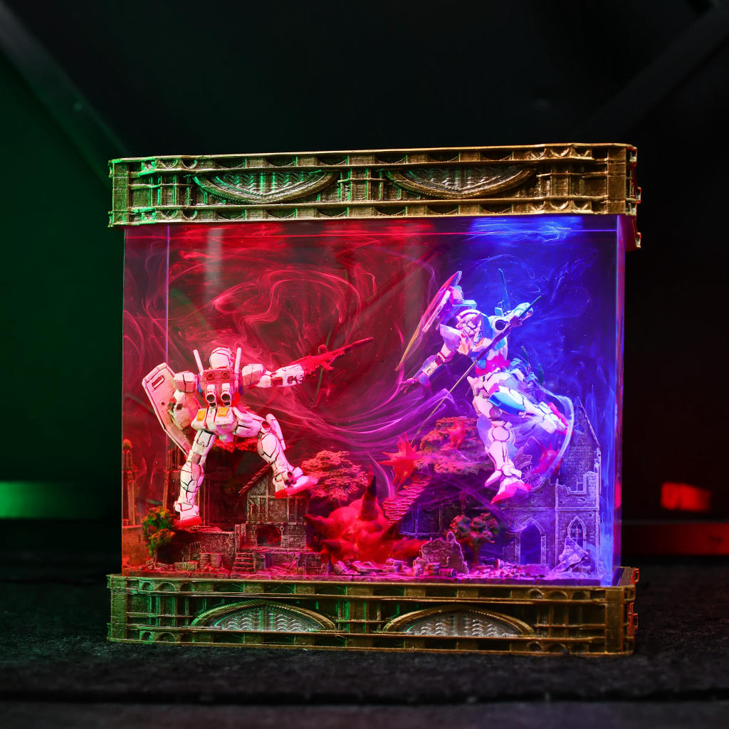 RX-78-2 Gundam Battle Diorama Lamp - Image 5