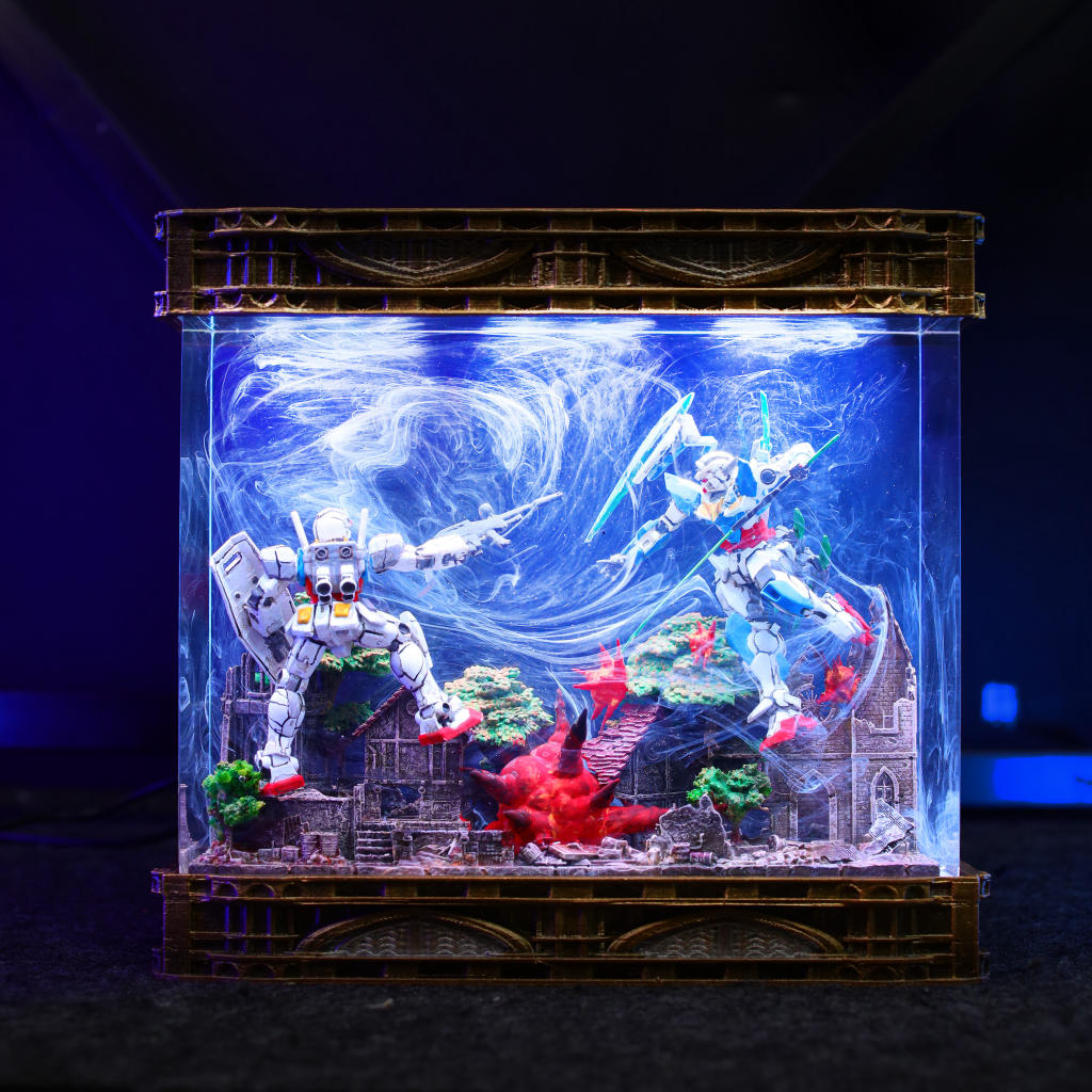 RX-78-2 Gundam Battle Diorama Lamp - Image 12