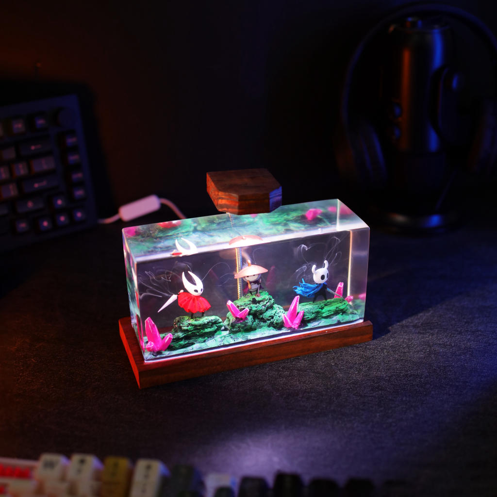 Silksong Knight Sherma Epoxy Lamp - Image 2
