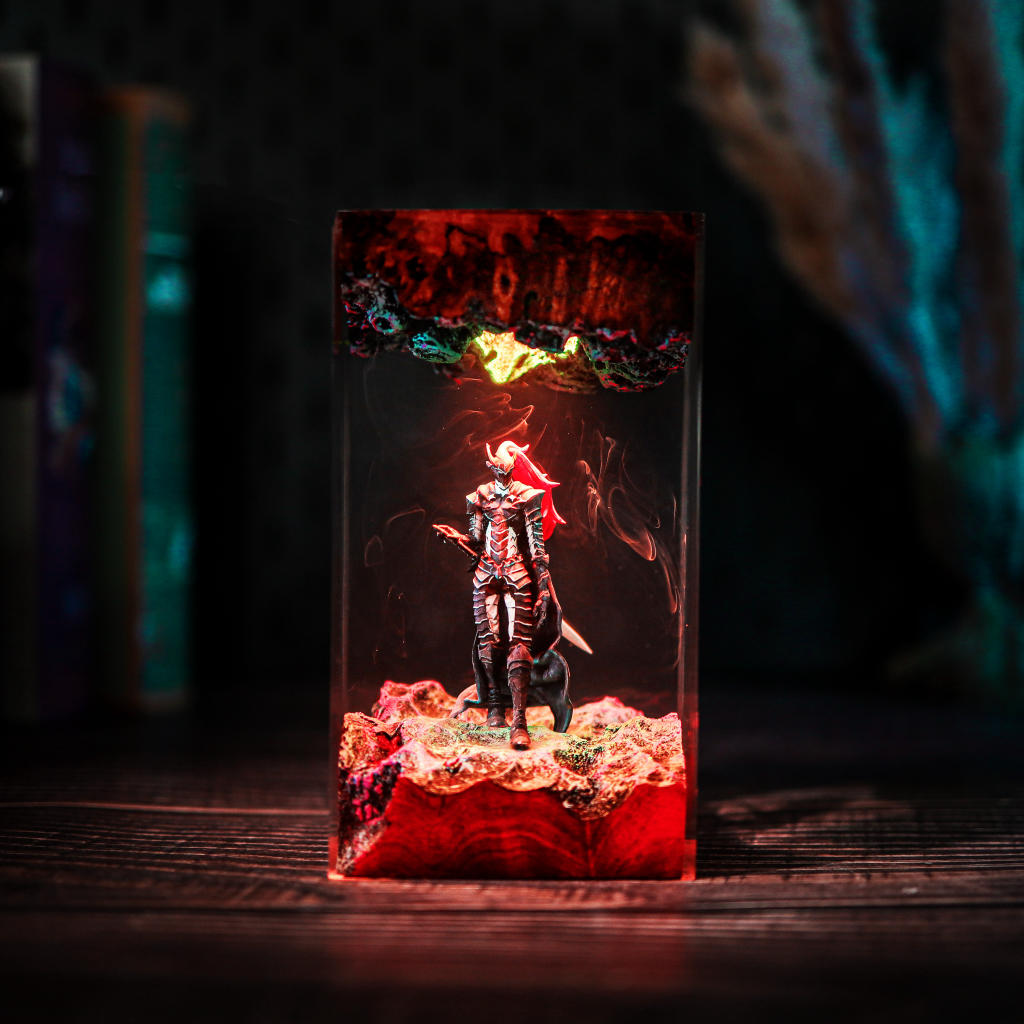 Bloodred Warrior Epoxy Resin Lamp - Image 7
