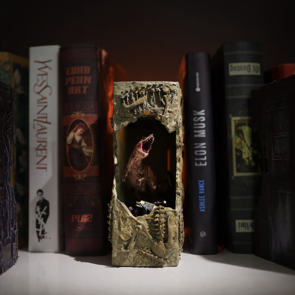 T-Rex Book Nook - Image 6