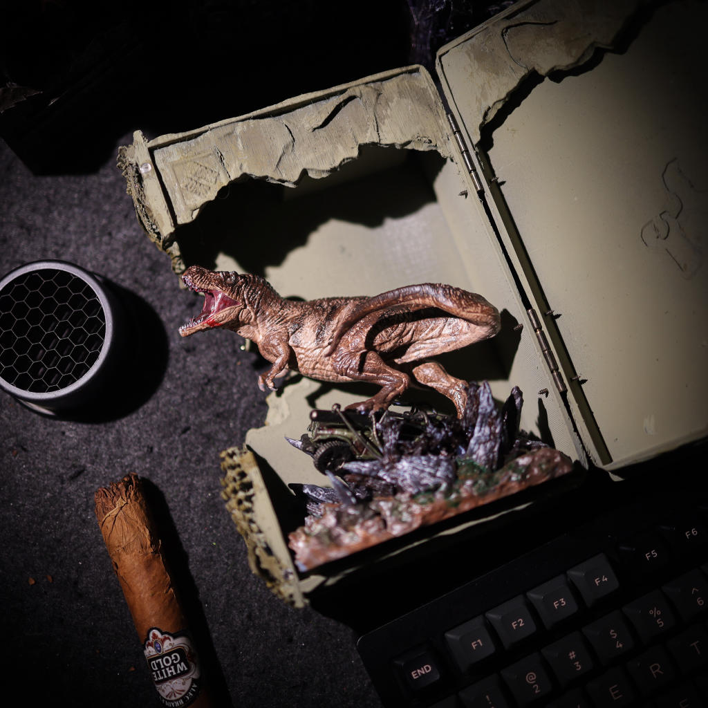 T-Rex Book Nook - Image 12