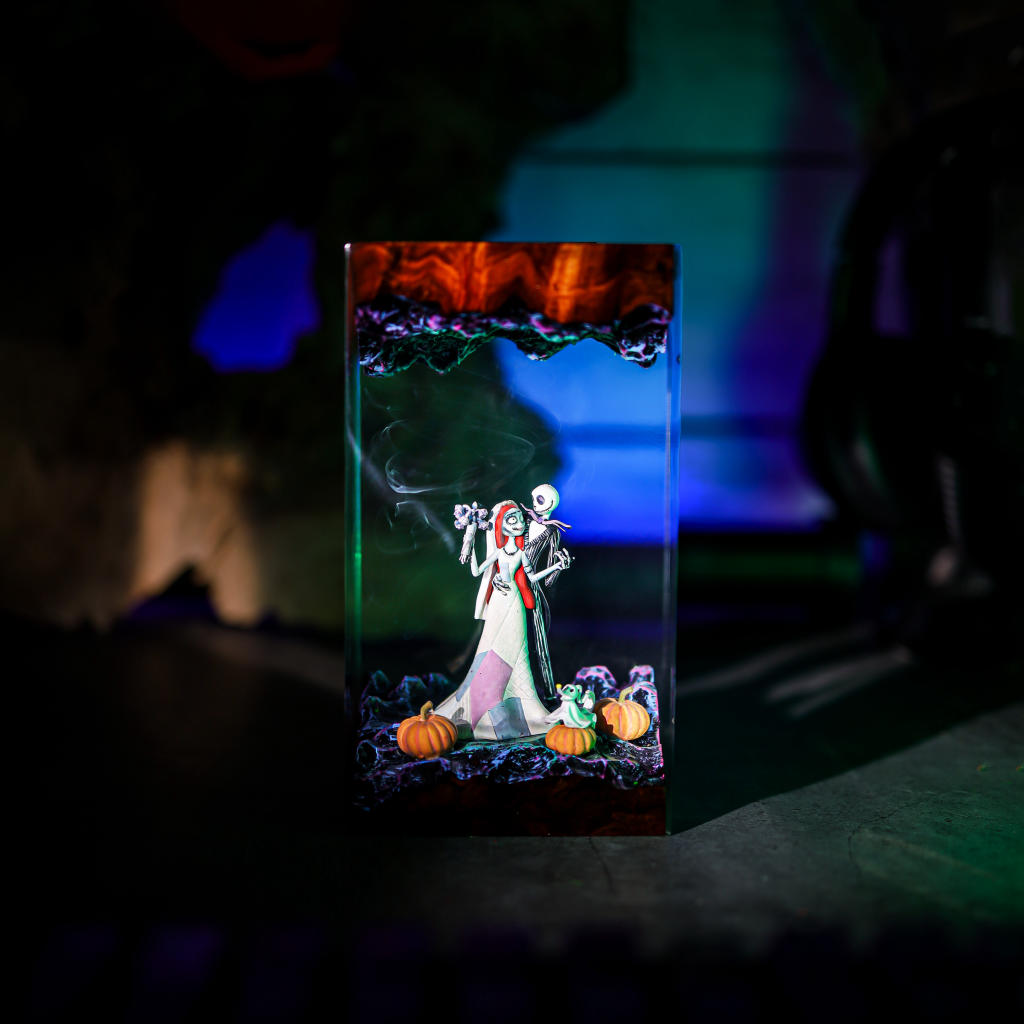 The Nightmare Before Christmas Lamp - Image 3