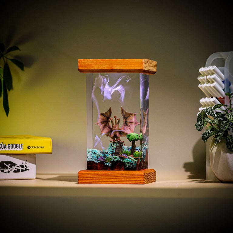 Three-Head Monster King Ghidorah Epoxy Lamp - Image 8