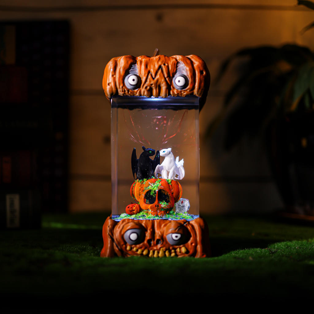 Toothless and Light Fury Halloween Lamp - Image 8