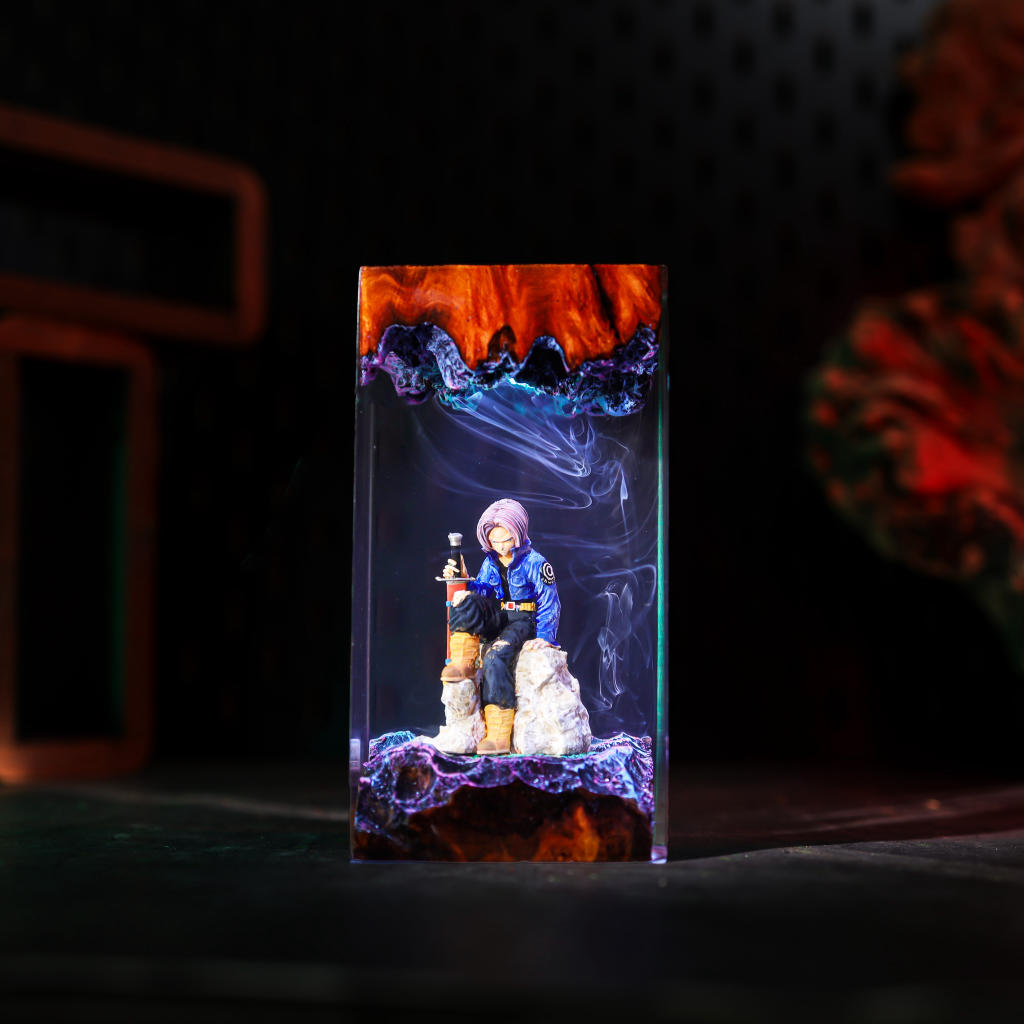 Lavender Warrior Resin Lamp - Image 9