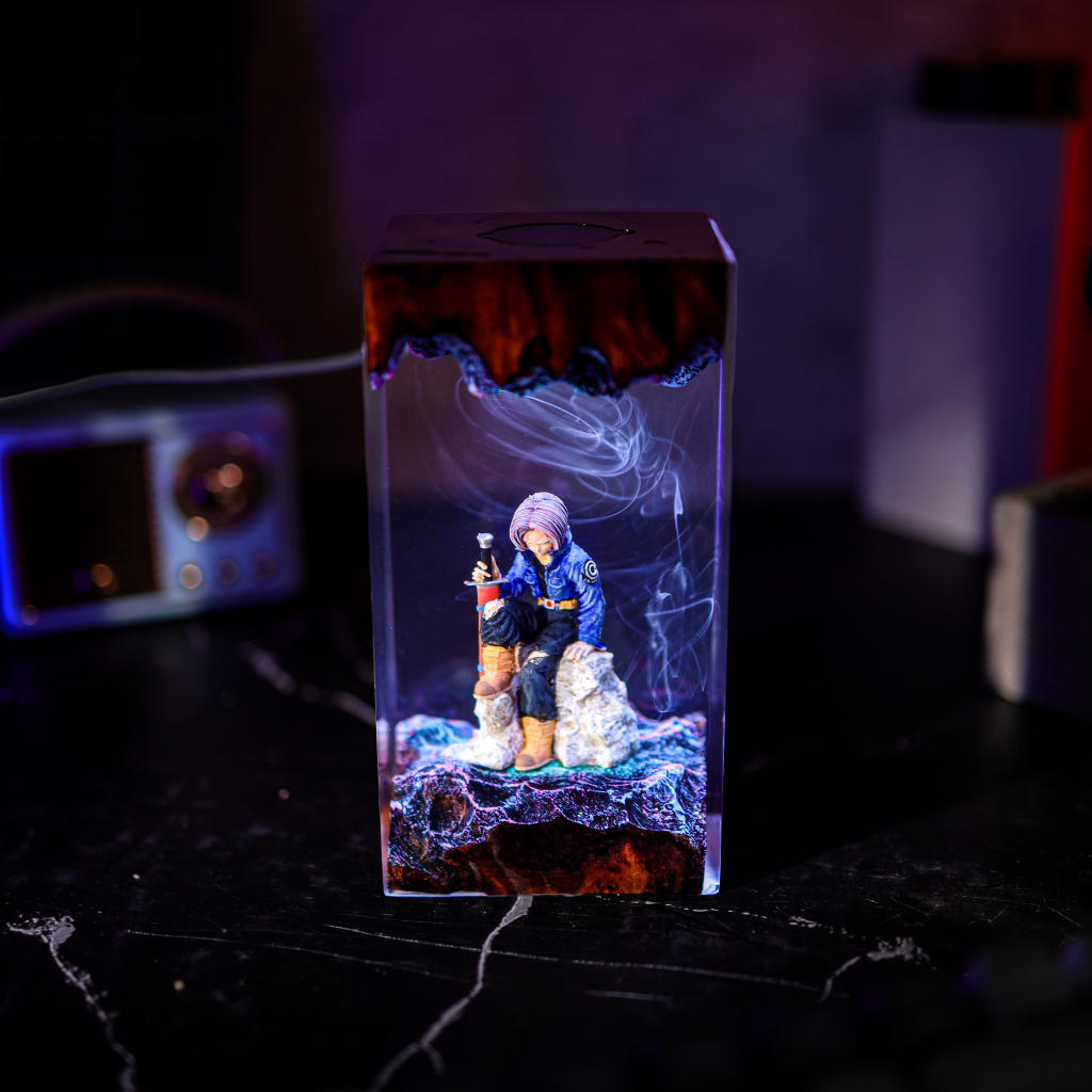 Lavender Warrior Resin Lamp - Image 4