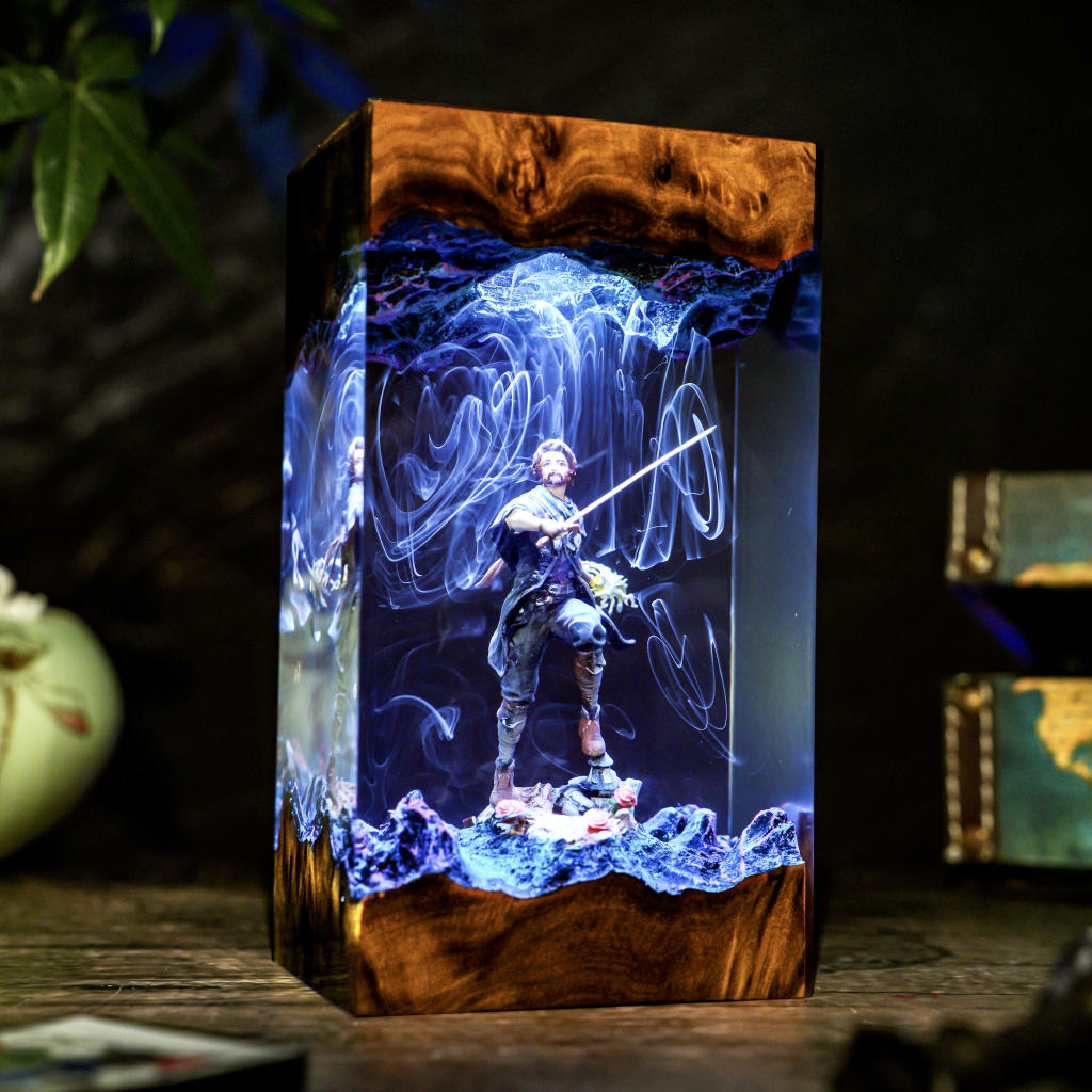 Gustave Clair Obscur Expedition 33 Lamp - Image 4