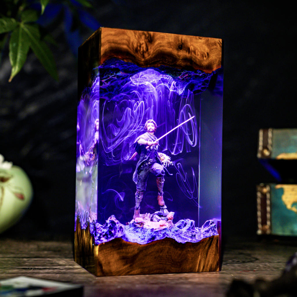 Gustave Clair Obscur Expedition 33 Lamp - Image 3