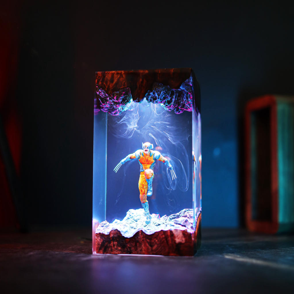 Wolverine X-Men Marvel Lamp - Image 4